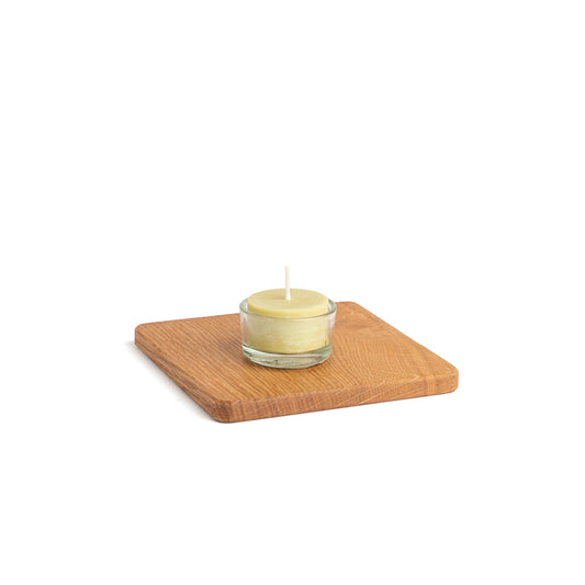 Untersetzer mit Glasteelicht – aus recyceltem Holz